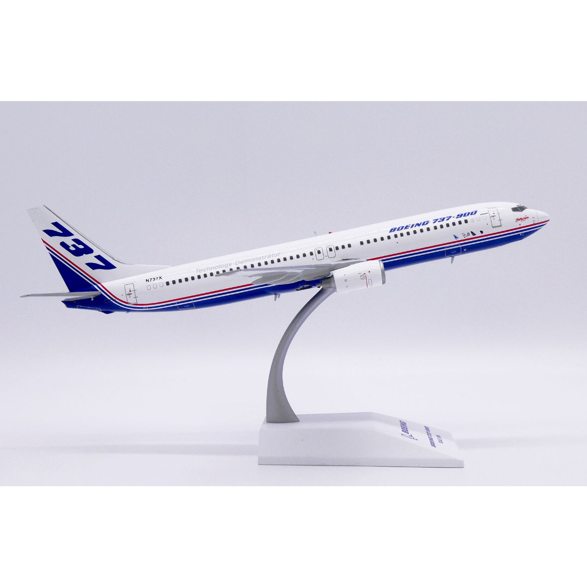 1/200 737-900 ボーイング社 ハウスカラー N737X | ひ