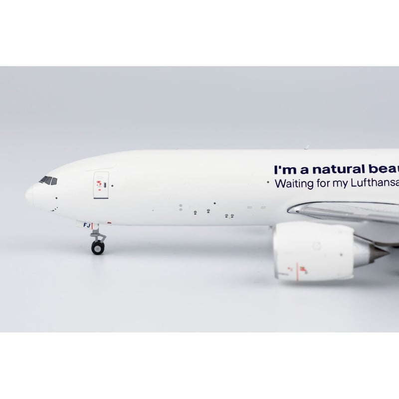 お取り寄せ商品】1/400 777F ルフトハンザ・カーゴ 白色塗装 お取り寄せ商品】1/400 777F ルフトハンザ・カーゴ 白色塗装
