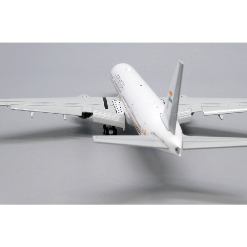 お取り寄せ商品】1/400 777-300ER インド政府専用機 VT-ALV Fl