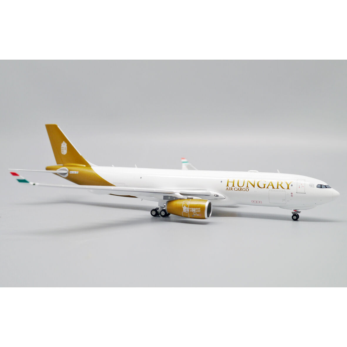 お取り寄せ商品】1/400 A330-200F Hungary Air Cargo