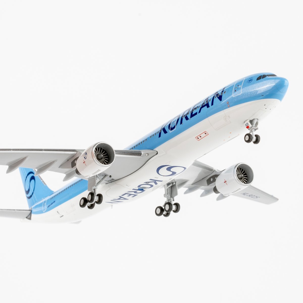 1/400 A330-300 大韓航空「新塗装」 HL8025 | ひこーきちゃん