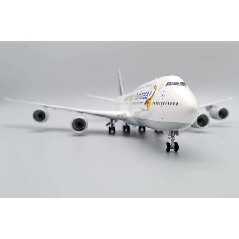 1/200 747-8 ルフトハンザドイツ航空「Fanhansa Siegerfliege