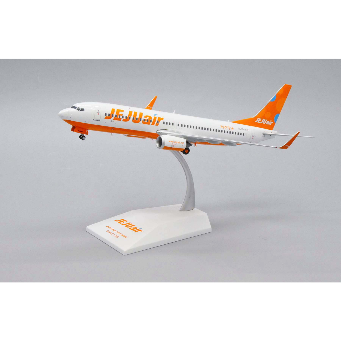 チェジュ航空 Boeing 737-800 1/200スケール 予約商品】1/200 737-800 チェジュ航空 HL8049 スタンド付き |