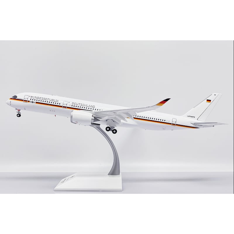 お取り寄せ商品】1/200 A350-900ACJ ドイツ空軍政府専用機 10+0 お取り寄せ商品】1/200 A350-900ACJ ドイツ空軍政府専用機 10+0