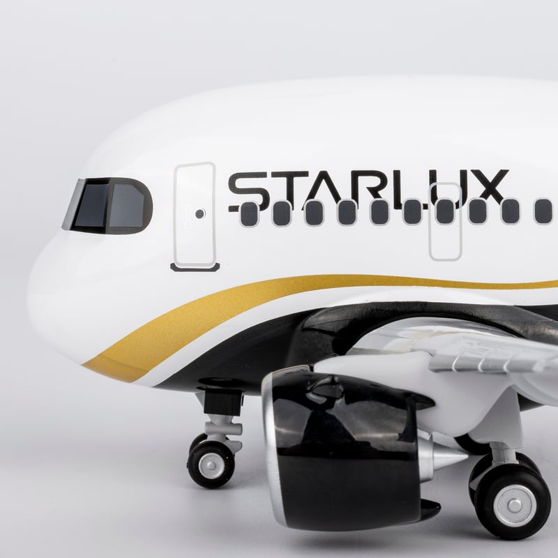 お取り寄せ商品】（たまごひこうき・Snap-Fit Cute）A321neo スター