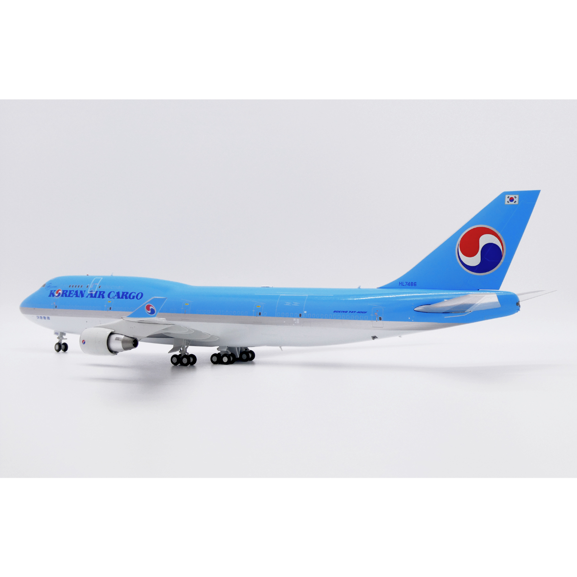 お取り寄せ商品】1/200 747-400BCF 大韓航空 HL7486 | ひ