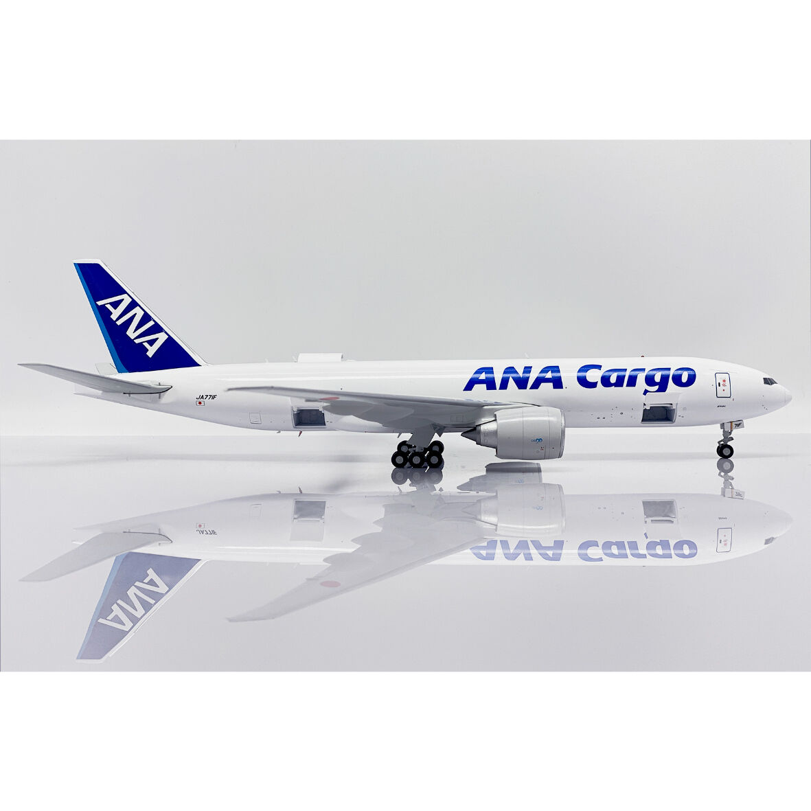 非売品・新商品情報】1/200 777-200LRF ANA Cargo JA77