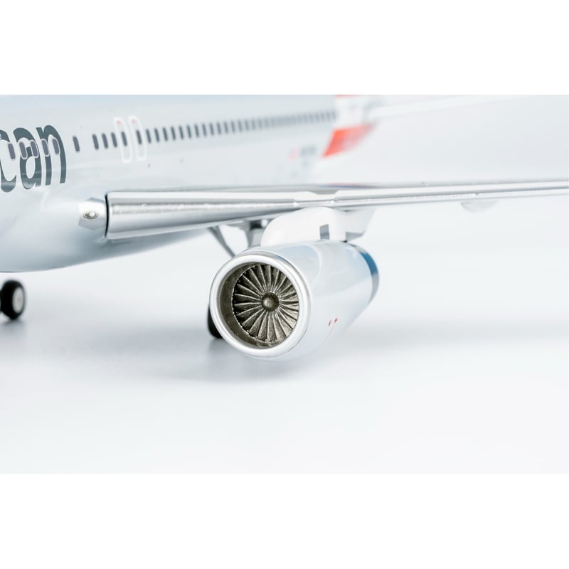 お取り寄せ商品】1/200 757-200/w アメリカン航空 N