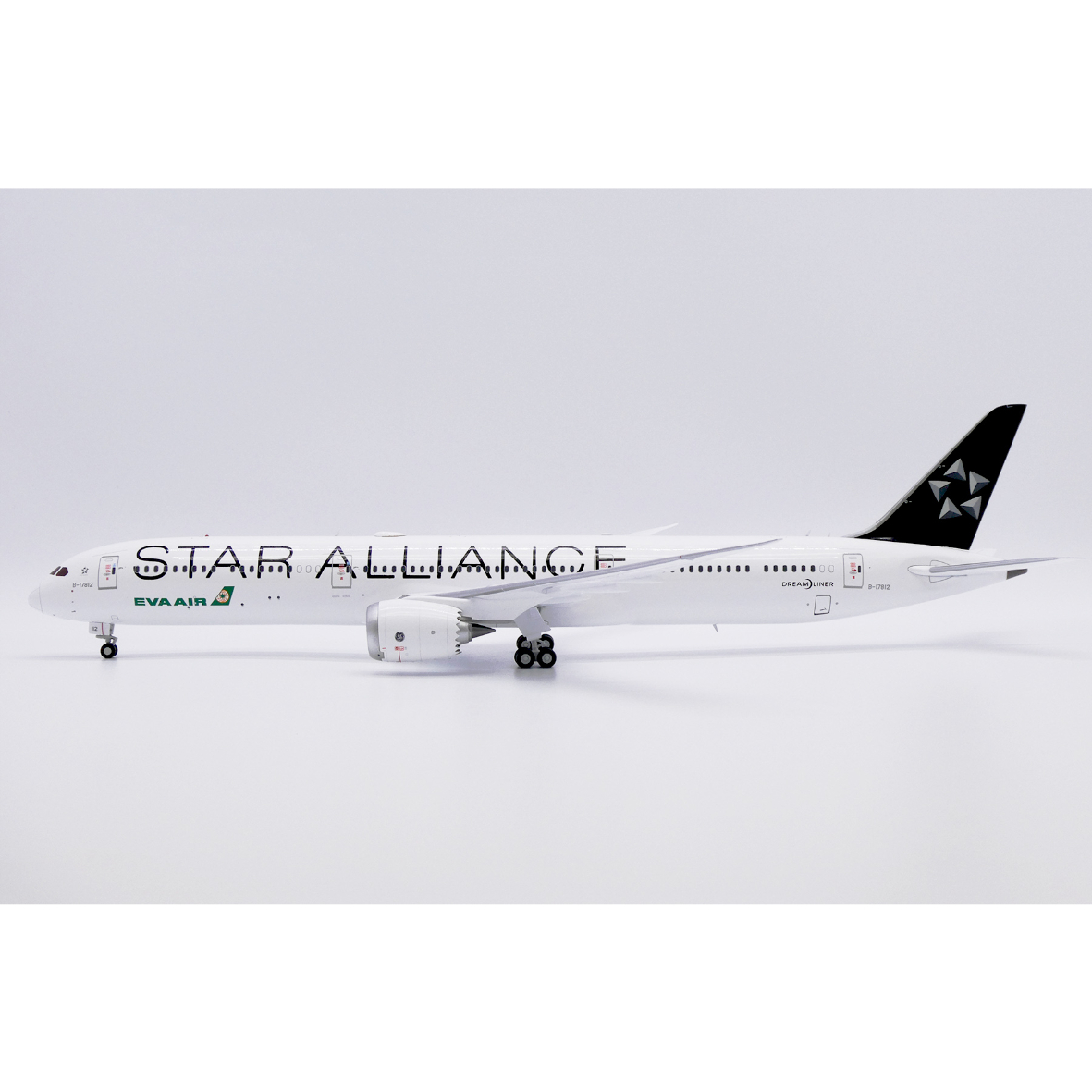 エバー航空 787-10 B-17812 スターアライアンス塗装 1/200 fit=scale-down,w=1200