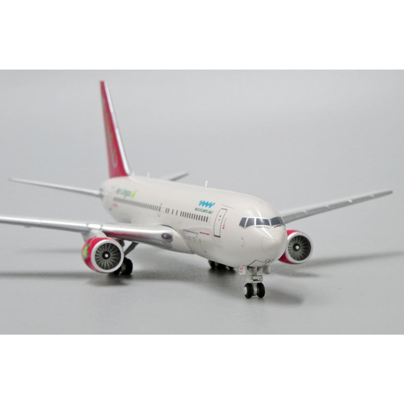 お取り寄せ商品】1/400 767-200ER オムニエアインターナショナル