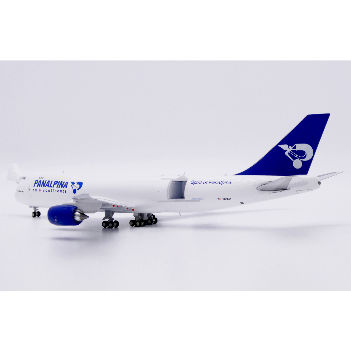 1/400 747-8F パナルピナ N850GT 貨物ドア開閉選択式 | ひこーき