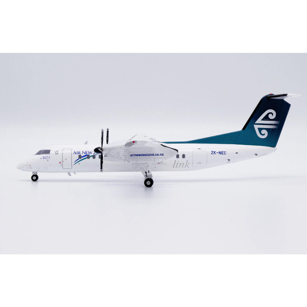 お取り寄せ商品】1/200 DHC-8-300 ニュージーランド航空 ZK-NEC |