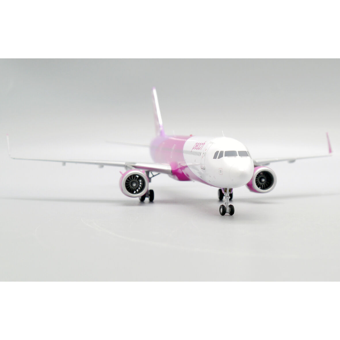 非売品・新商品情報】1/200 A321NEO ピーチPeach Aviation J