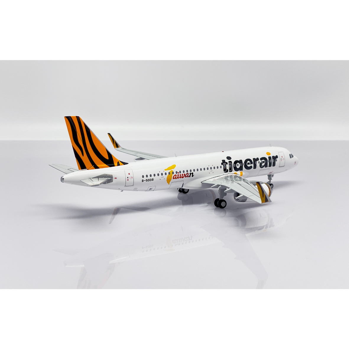 yu 様❗️Tigerair Airbus A320 1/200 ScaleModelStore.com :: JC Wings 1:200 - XX20271 - Tigerair
