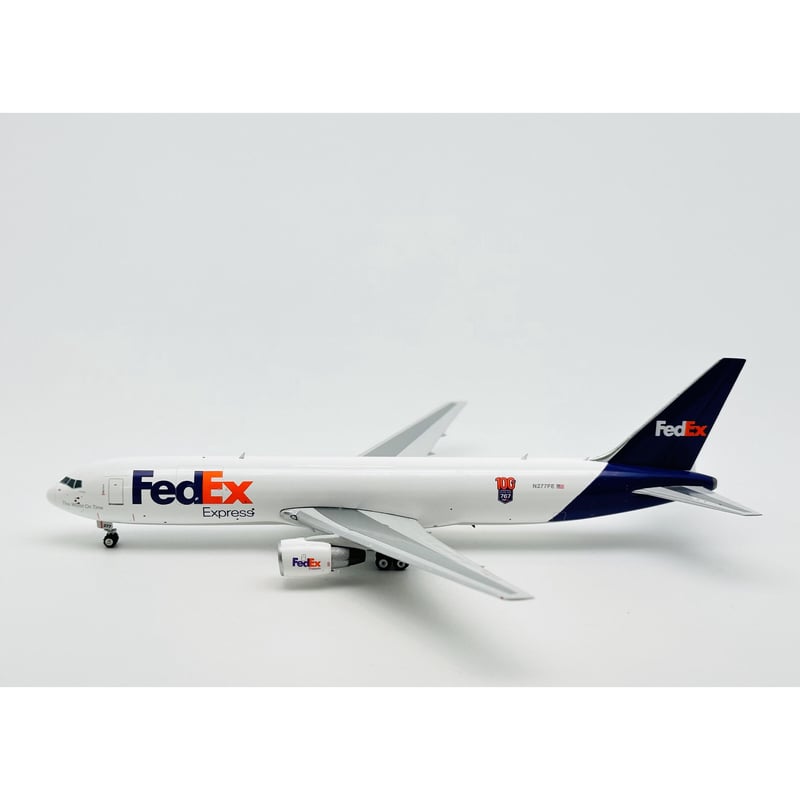 お取り寄せ商品】1/400 767-300ERF フェデックス「100機目767特別塗装」