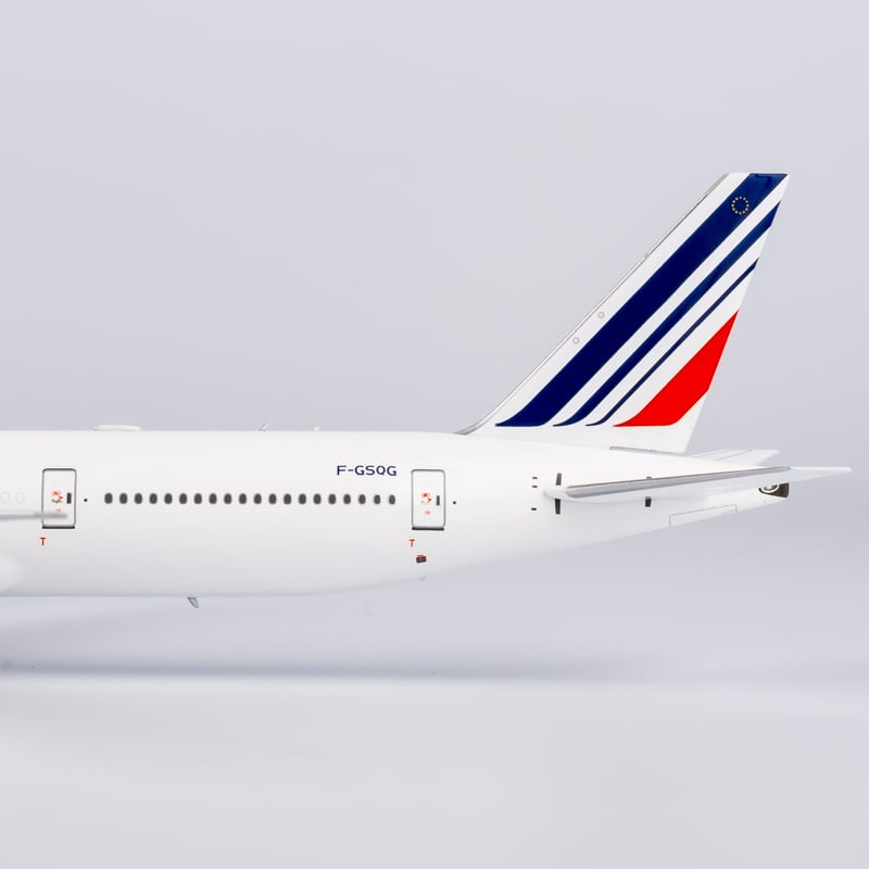 1/400【PHOENIX】エールフランス B777-300ER 現行塗装機 Phoenix Models 1:400 Air France Boeing 777-300er - YouTube