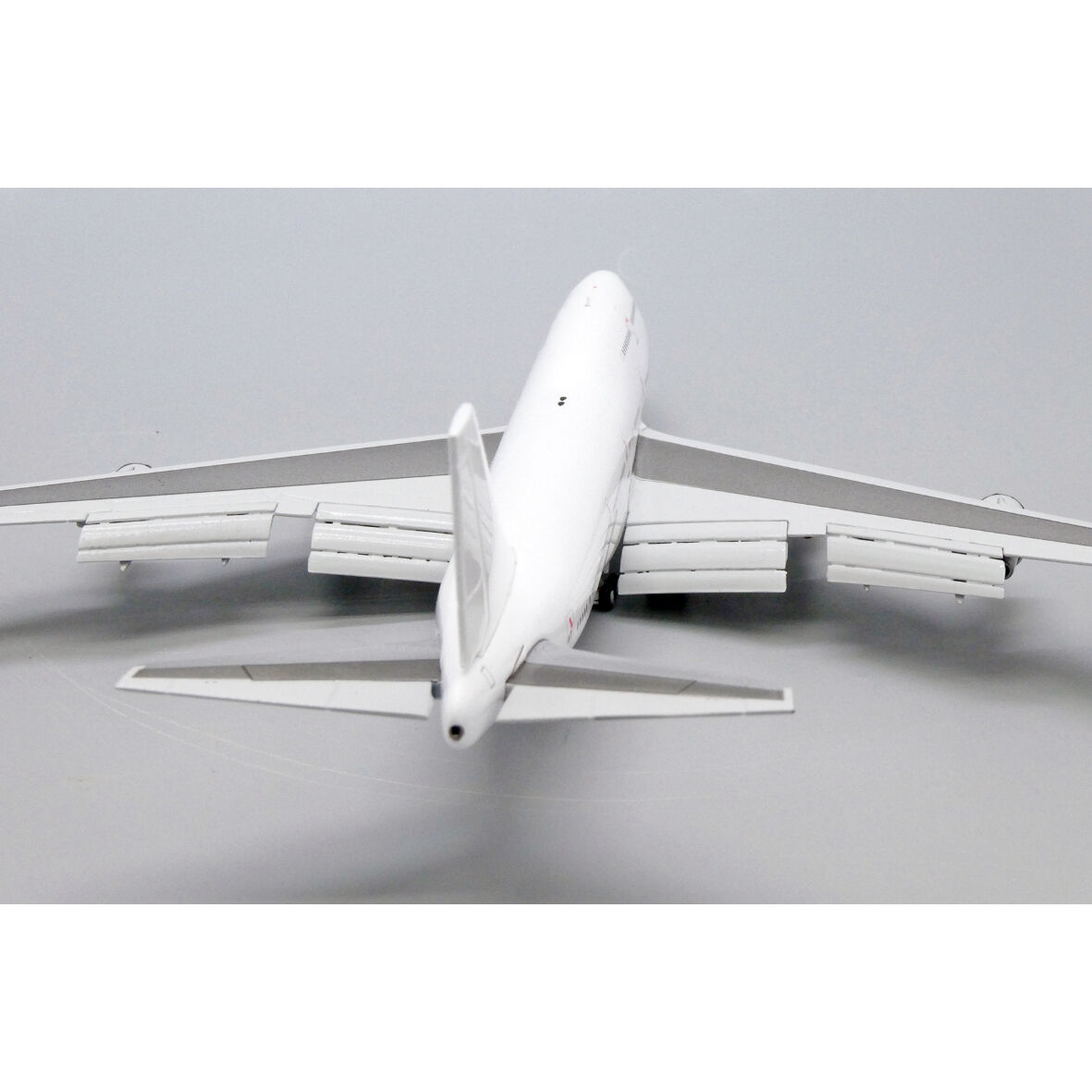 訳あり】【特売セール商品】塗装DIY 1/400 B747-400 GE Engine 訳あり】【特売セール商品】塗装DIY 1/400 B747-400 GE Engine