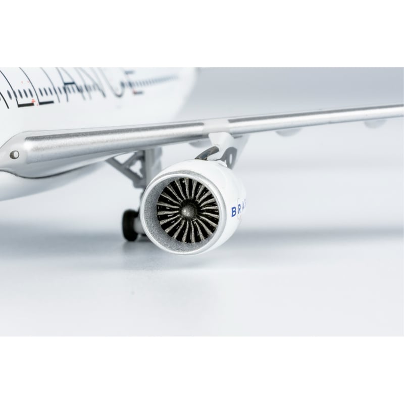 ドラゴン　1/400 TAM 航空　A330−200スペシャルバージョンモデル ドラゴン 1/400 TAM 航空 A330−200スペシャルバージョンモデル