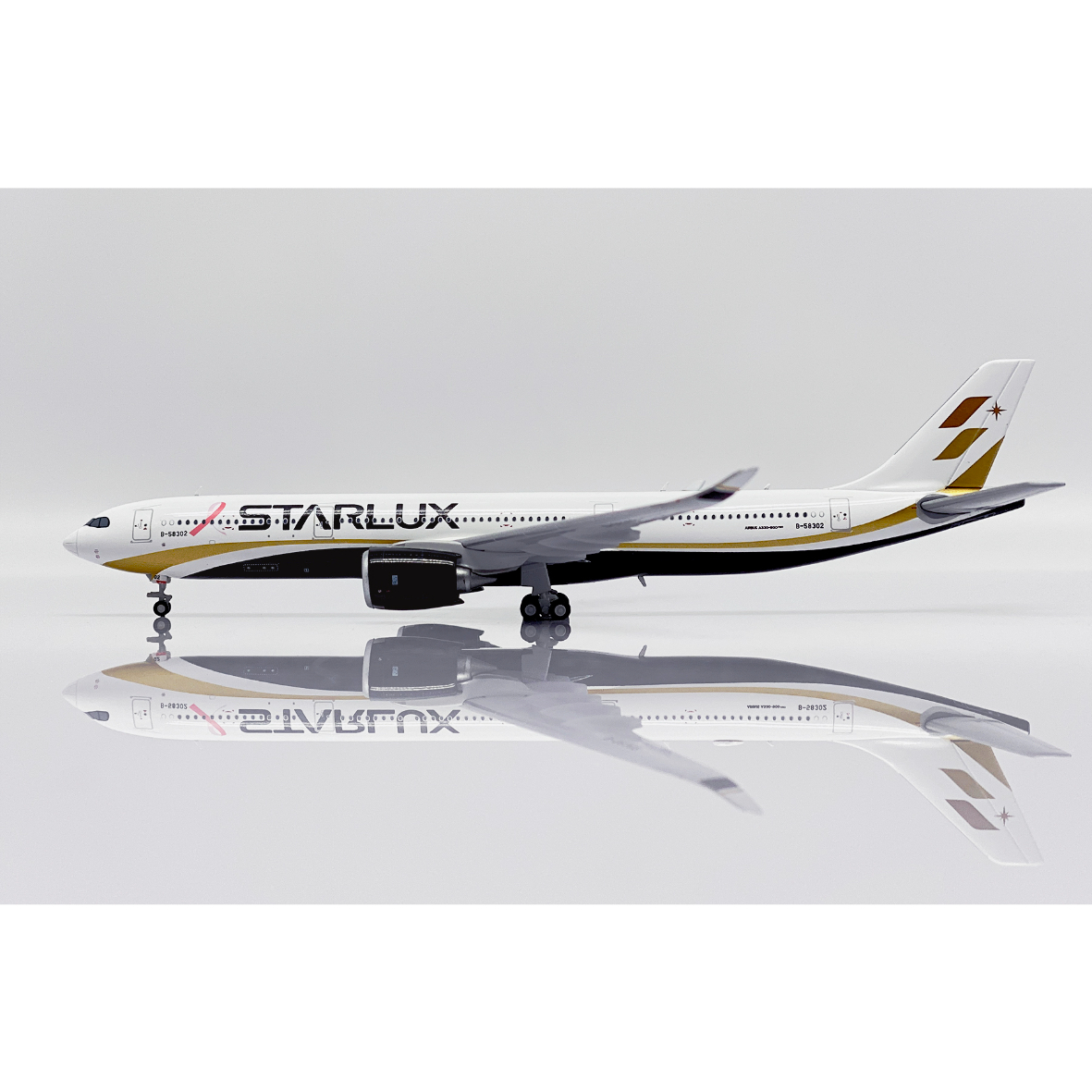 航空機・ヘリコプター STARLUX A330-900neo B-58302 STARLUX A330