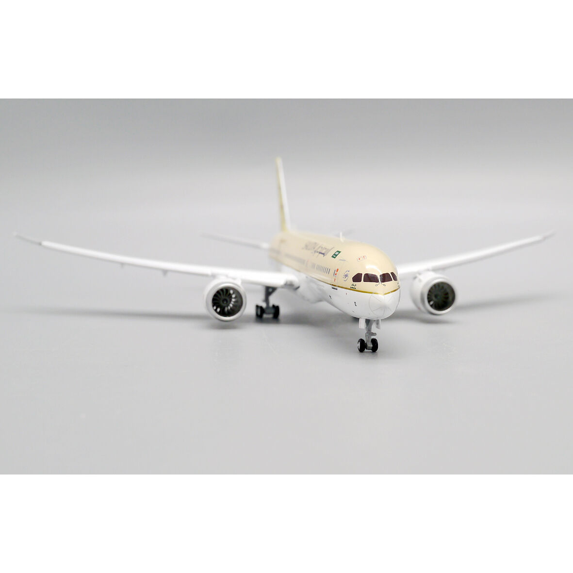 1/400 787-9 サウジアラビア航空 75周年記念塗装 HZ-ARE flap