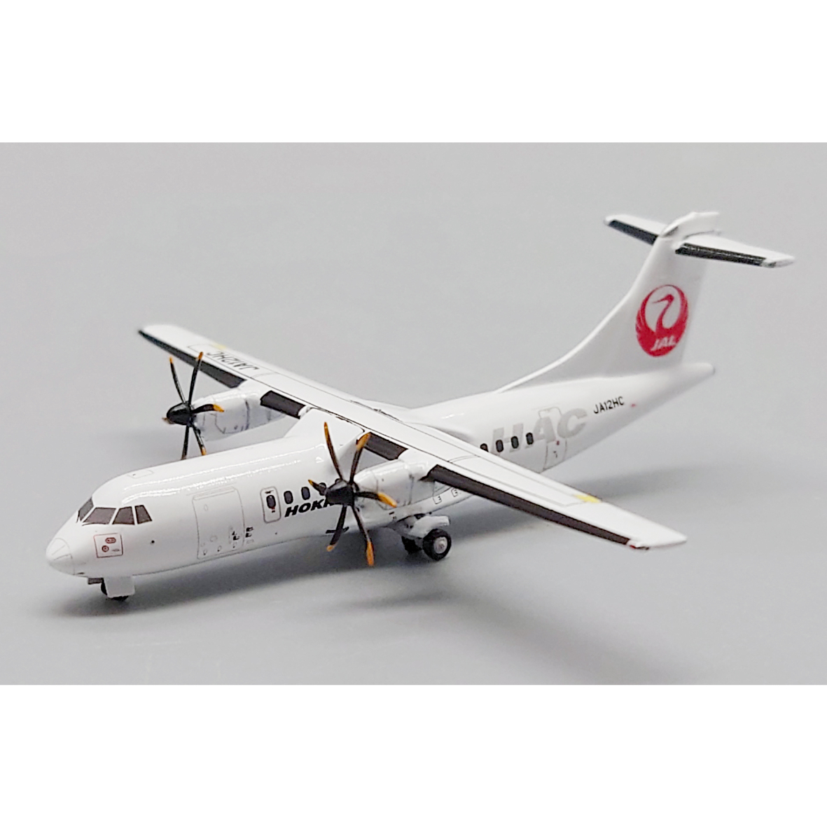 HAC ATR42-600 北海道塗装機 JCウイングス 1/400 8_000000047649.jpg?1717481589