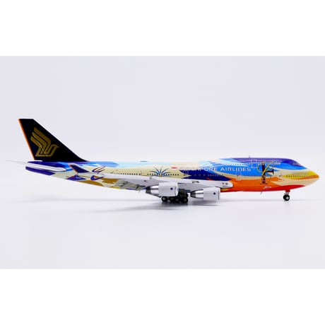 【お取り寄せ商品】1/400 747-400 シンガポール航空「Tropical特別塗装機」  9V-SPK   Flaps Down
