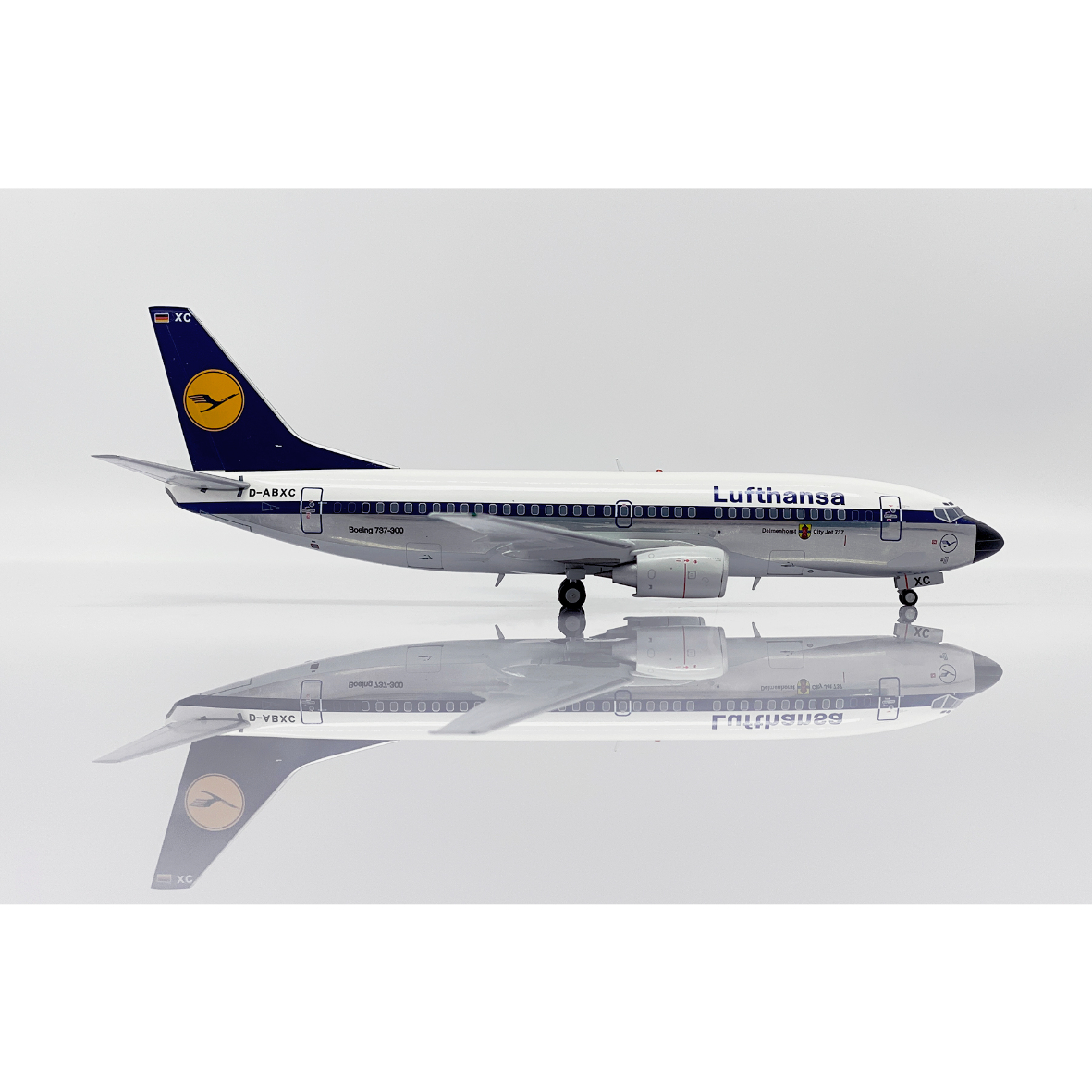 お取り寄せ商品】1/200 737-300 ルフトハンザドイツ航空 D-ABXC (ポ