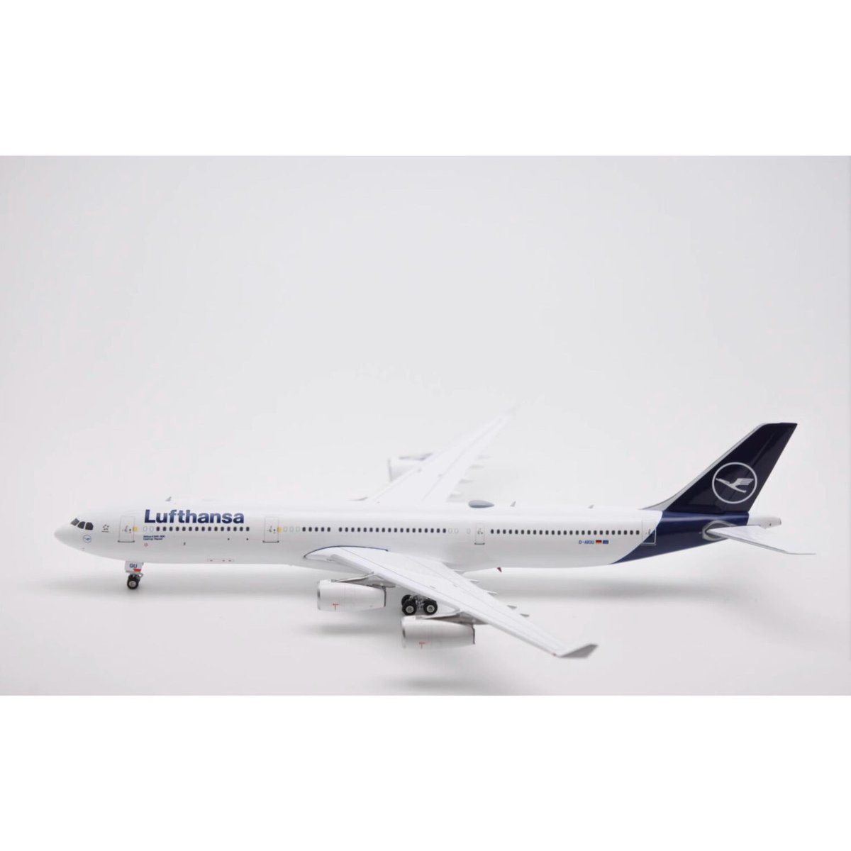 ルフトハンザ A340 退役記念タグ 16857/35000 SOLD OUT