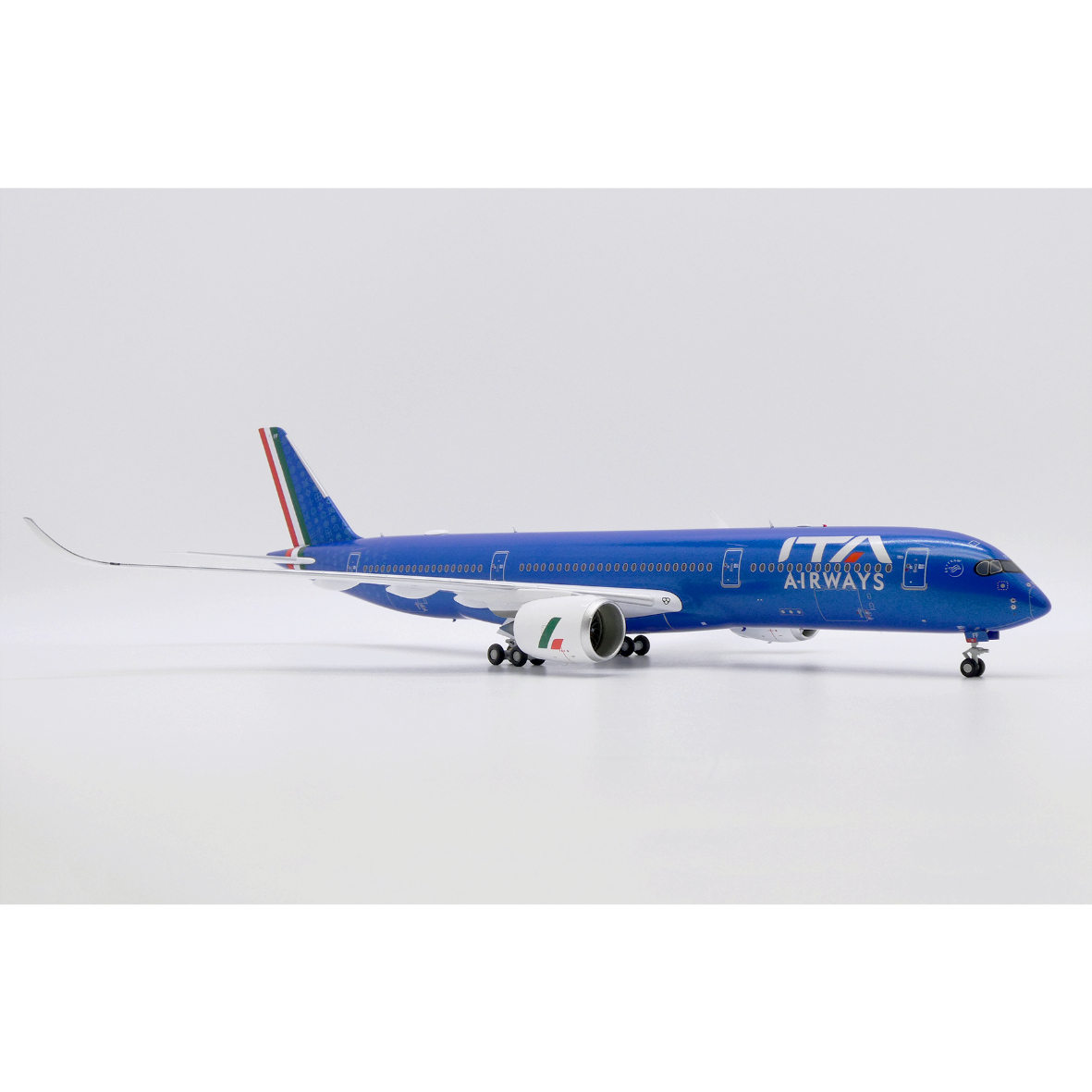 お取り寄せ商品】1/200 A350-900XWB ITAエアウェイズ「Monza