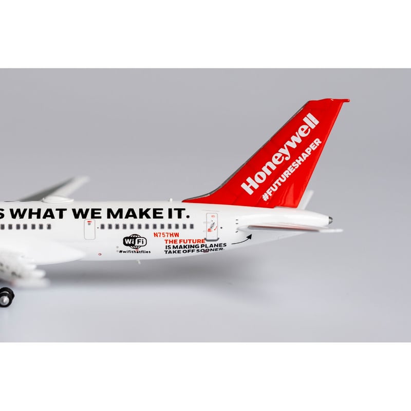 1/400 757-200 ハネウェル試験機 (テストエンジン付き) N757HW | ひ