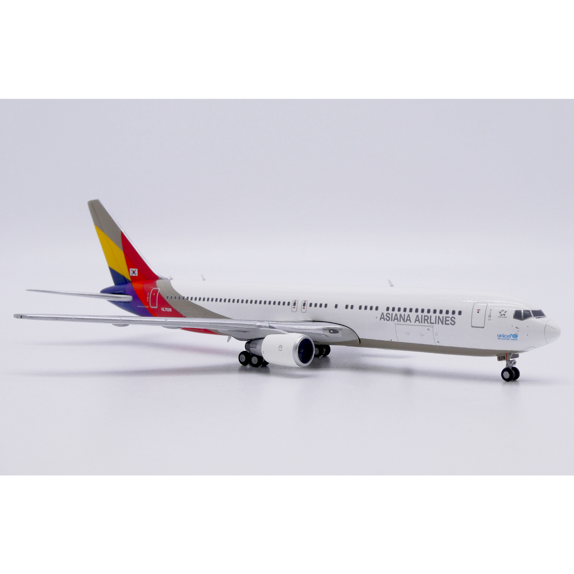 1/400 767-300ER アシアナ航空「Last Flight」 HL7528 | ひこ