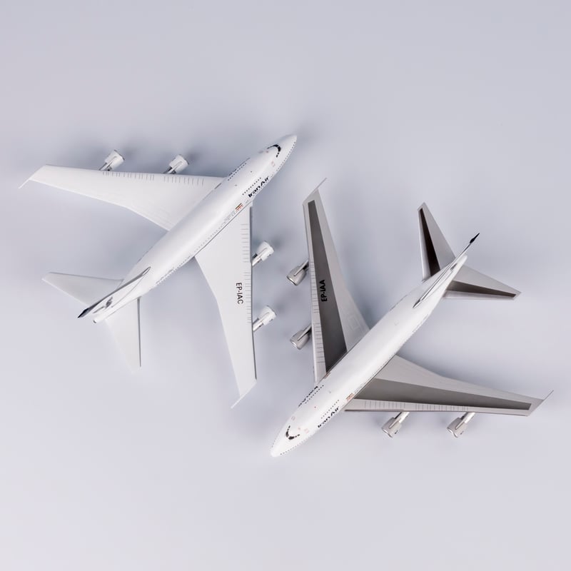 お取り寄せ商品】1/400 747SP イラン航空「Persian Gulf」 EP-I