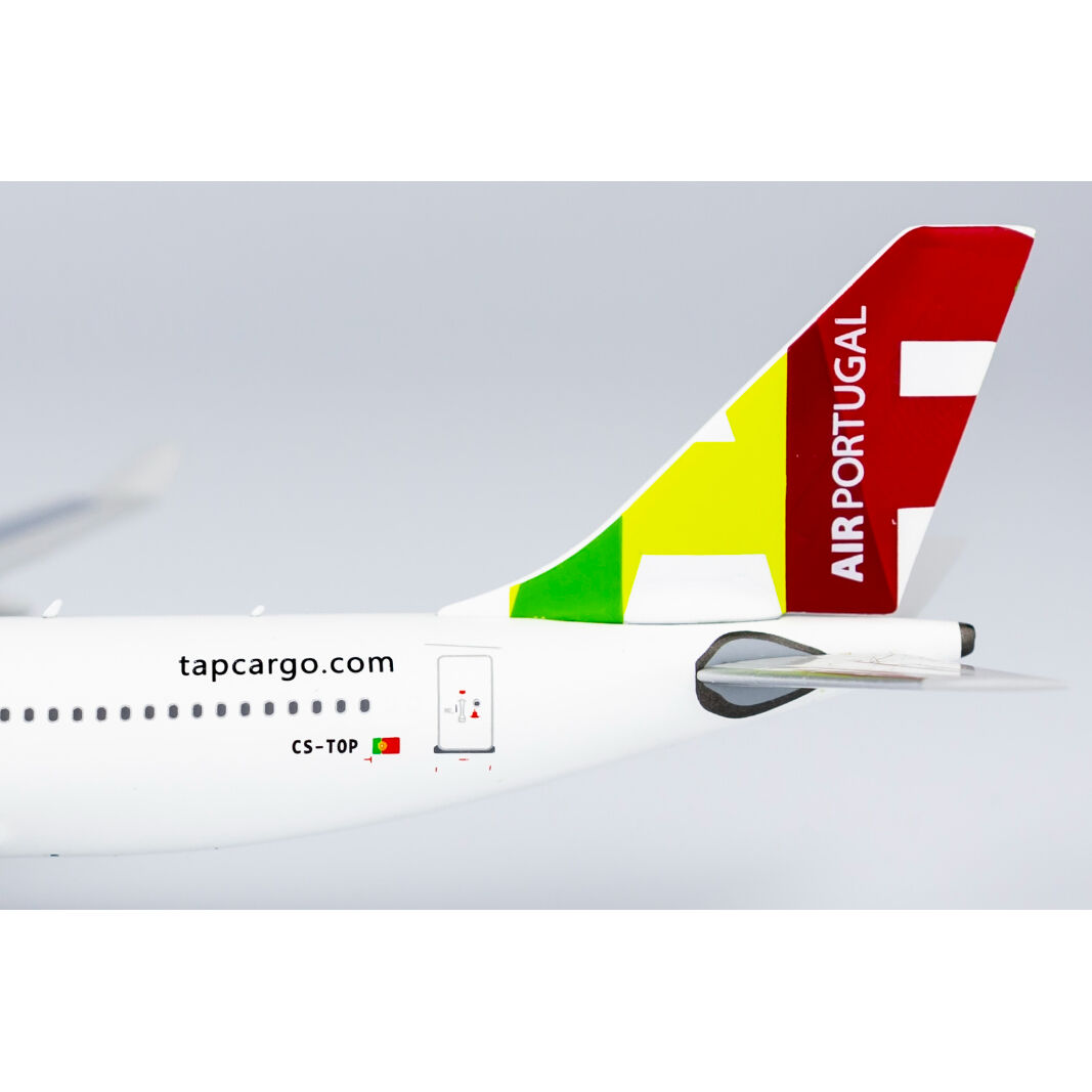 お取り寄せ商品】1/400 A330-200 TAPポルトガル航空カーゴ CS-