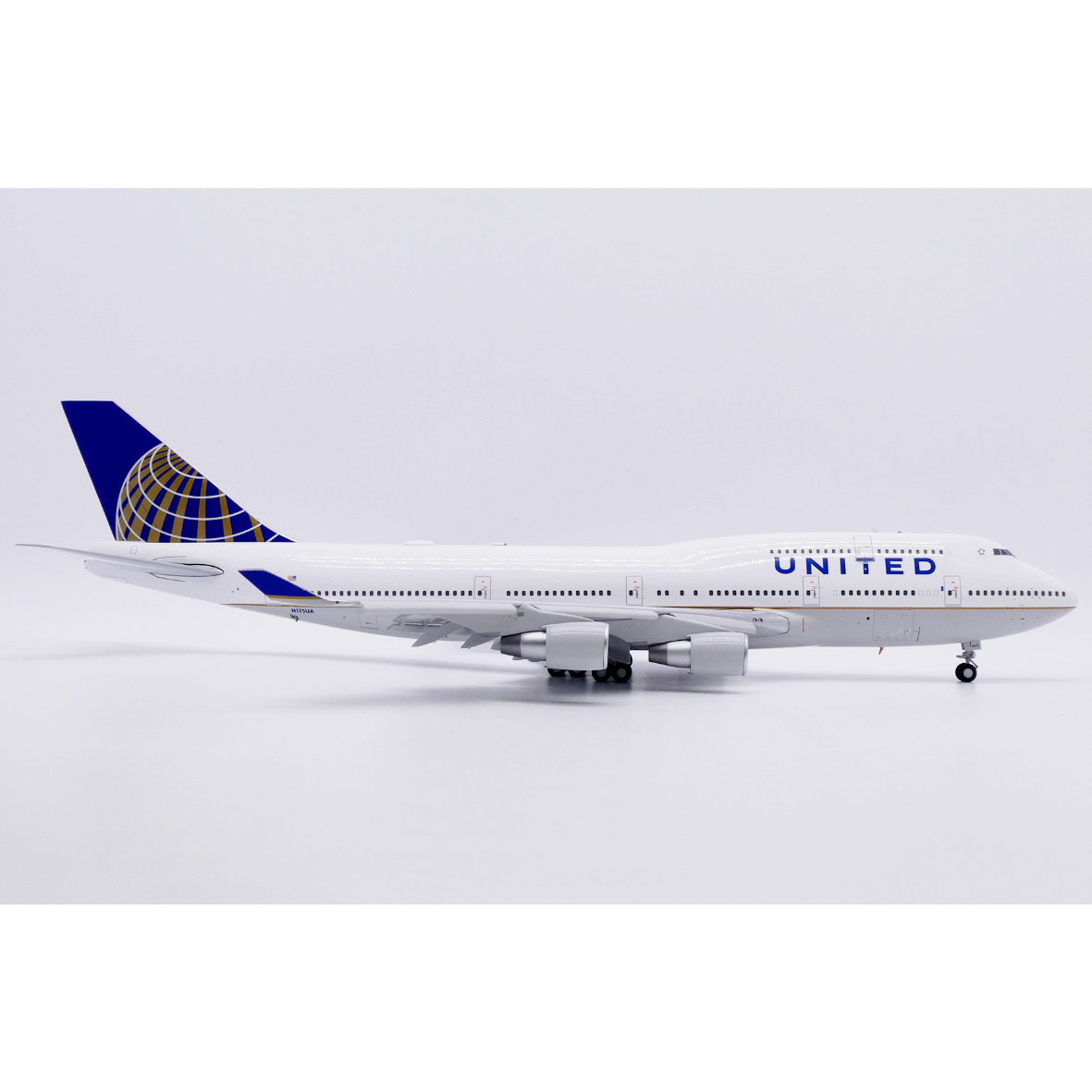 お取り寄せ商品】1/200 747-400 ユナイテッド航空 N