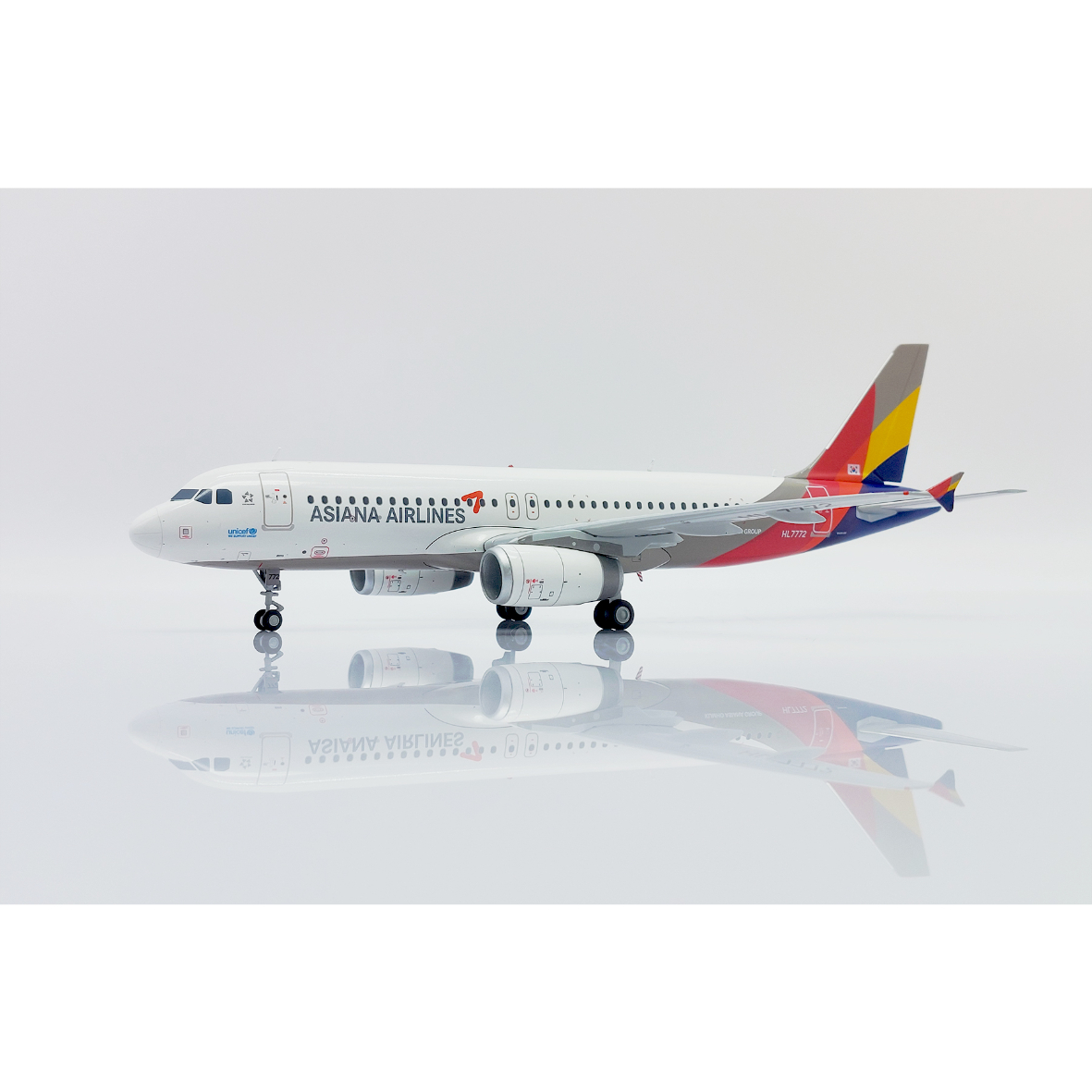 お取り寄せ商品】1/200 A320 アシアナ航空 HL7772 | ひこーきちゃん お取り寄せ商品】1/200 A320 アシアナ航空 HL7772 | ひこーきちゃん