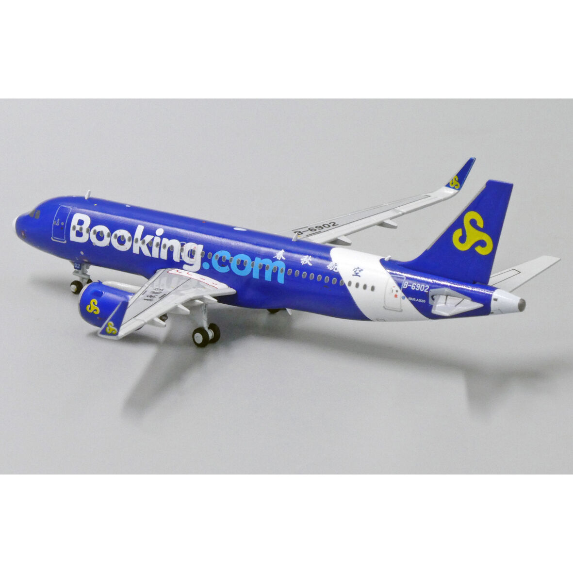 A320 春秋航空 1/200 モデルプレーン 非売品 ショッピング最安値