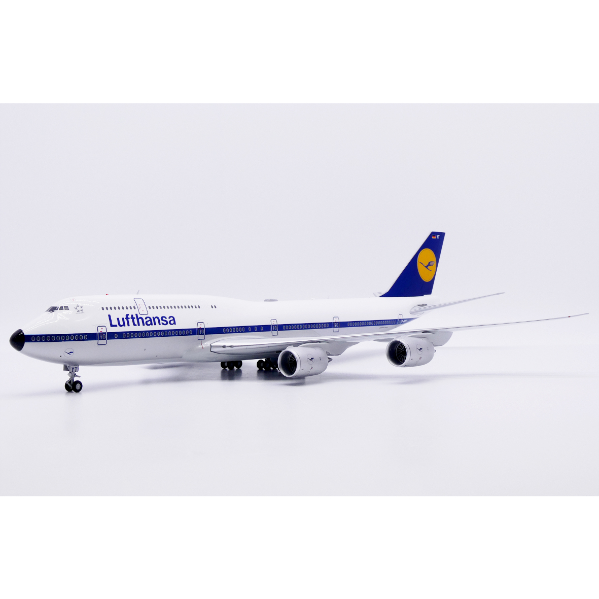 1/200 ルフトハンザ B747-8 レトロ塗装 D-ABYT fit=scale-down,w=1200