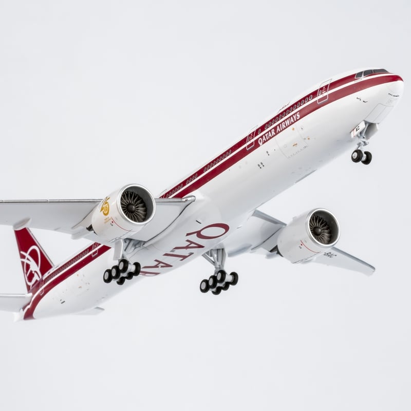 ラスト カタール航空 B777-300ER 飛行機 カタール航空（ボーイング777-300ER型機） - TRAICY（トライシー）