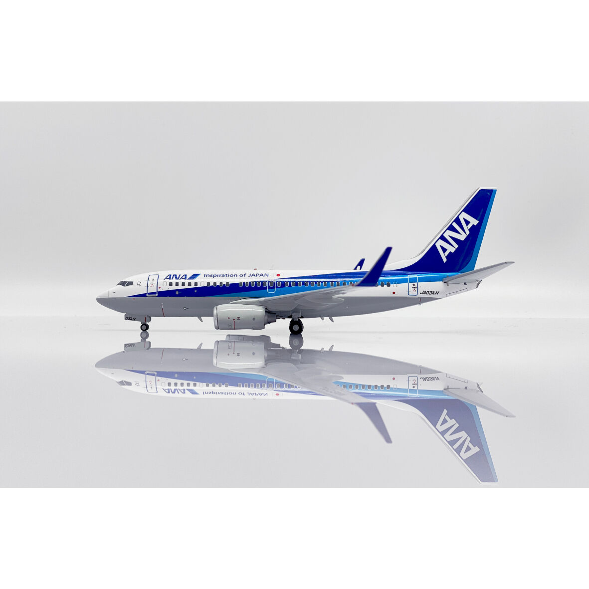 非売品・新商品情報】1/200 737-700 ANA JA03AN | ひこー