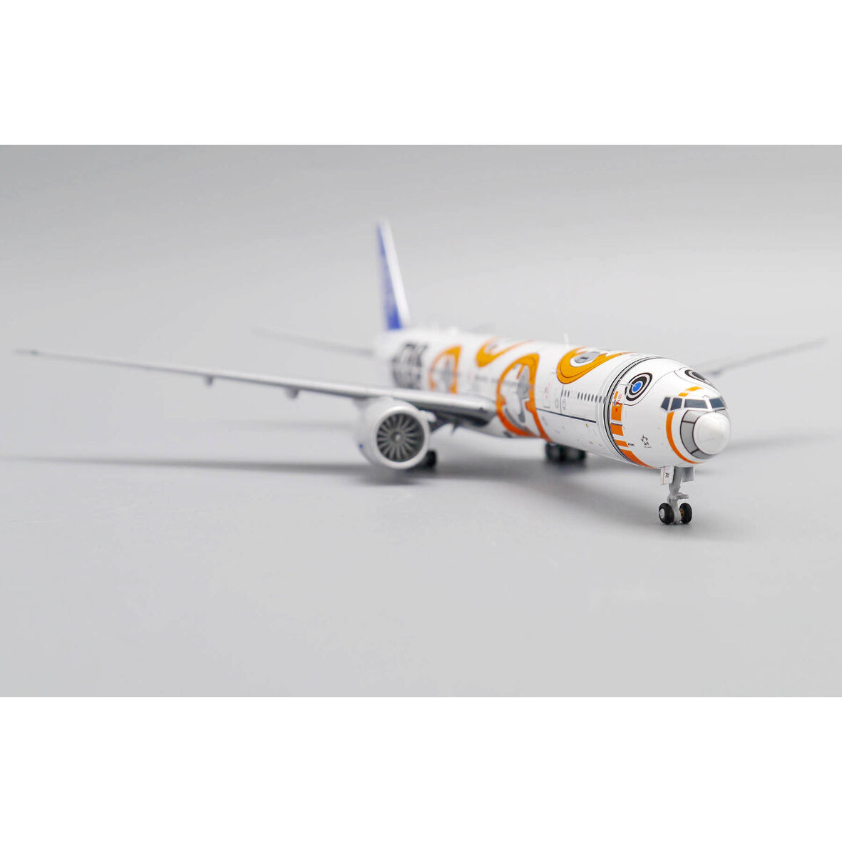 非売品・新商品情報】1/400 777-300ER ANA JA789A BB-8 非売品・新商品情報】1/400 777-300ER ANA JA789A BB-8