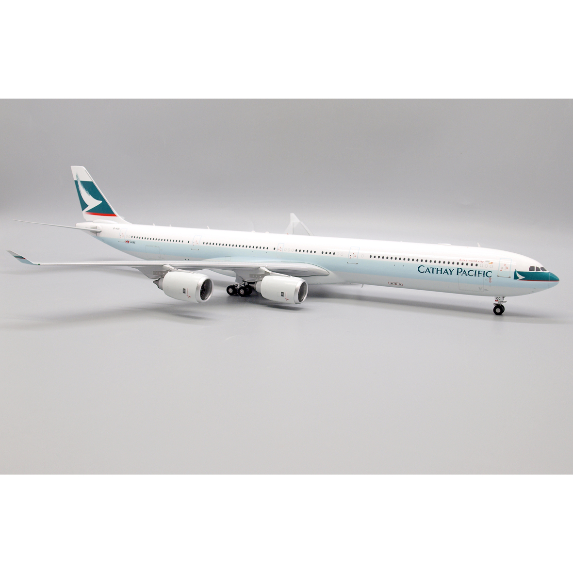 1/200 A340-600 キャセイパシフィック航空 B-HQC |