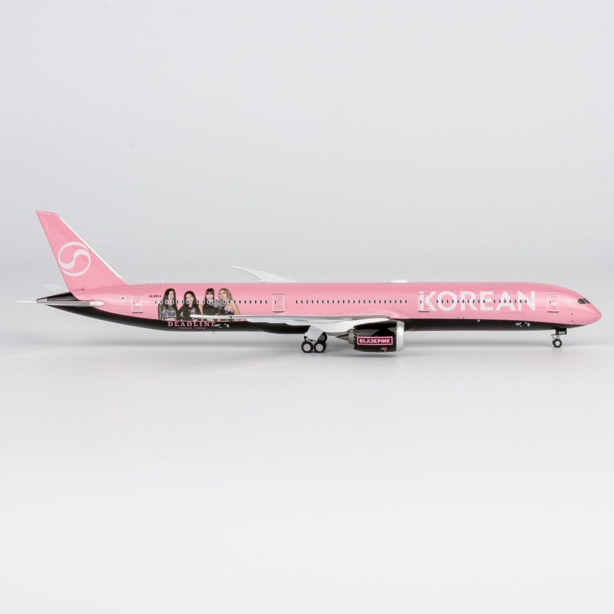 お取り寄せ商品】1/400 787-10 大韓航空「BlackPink」 HL881