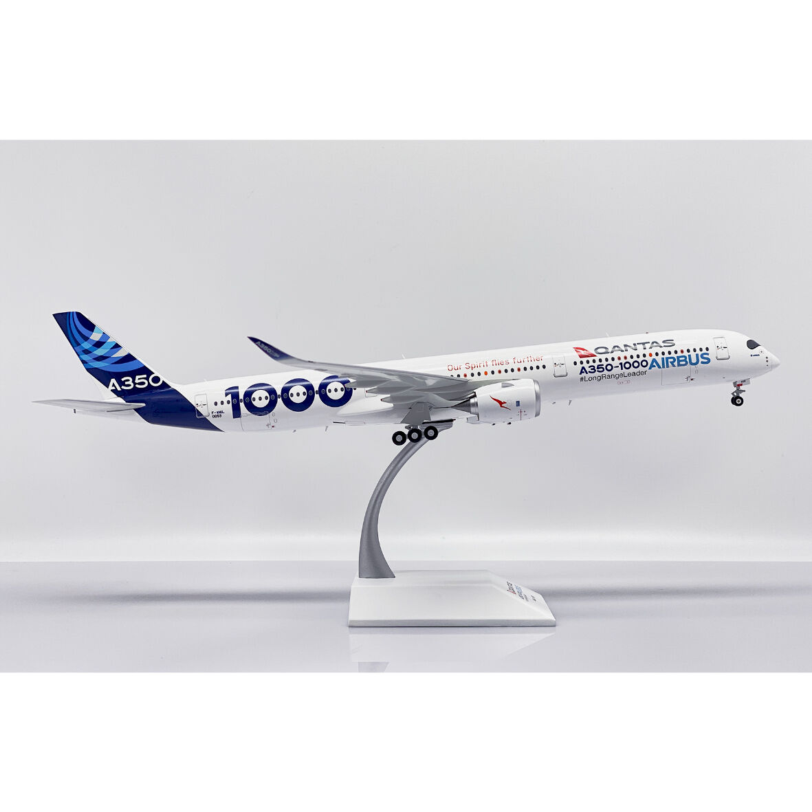 お取り寄せ商品】1/200 A350-1000 エアバス社 ハウスカラー 特別塗装 