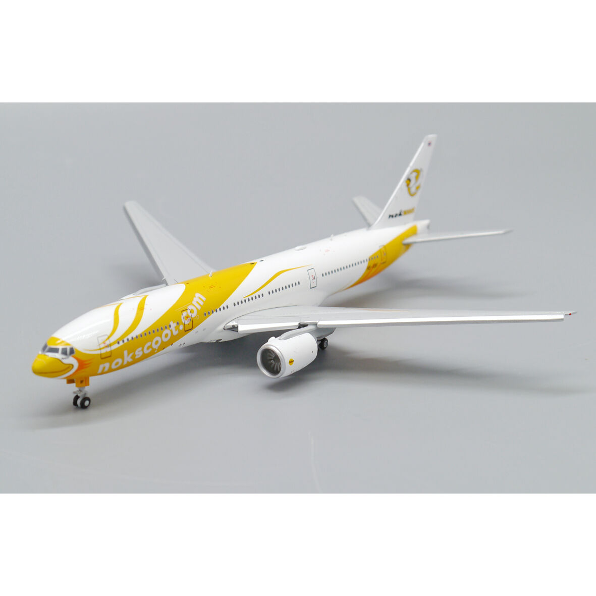 Phoenix スクート Scoot B777-200ER Phoenix スクート Scoot B777-200ER - メルカリ