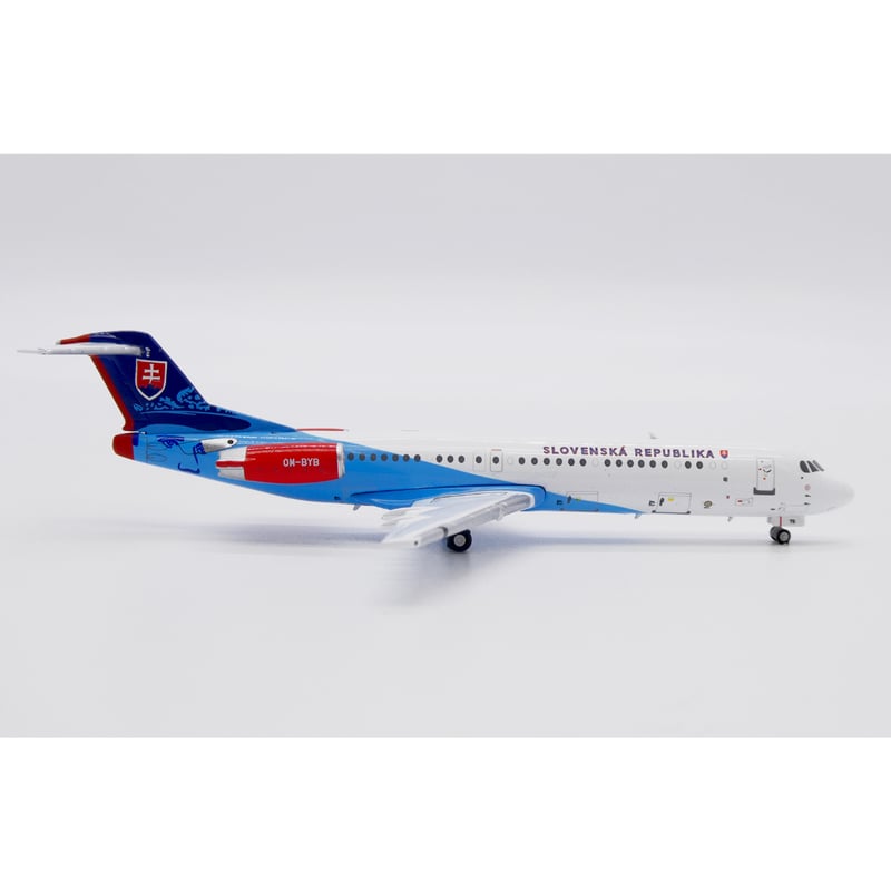 JC Wings1:200 スロバキア政府専用 Fokker100 OM-BYC ScaleModelStore.com :: JC Wings 1:200 - LH2242 - Slovakia
