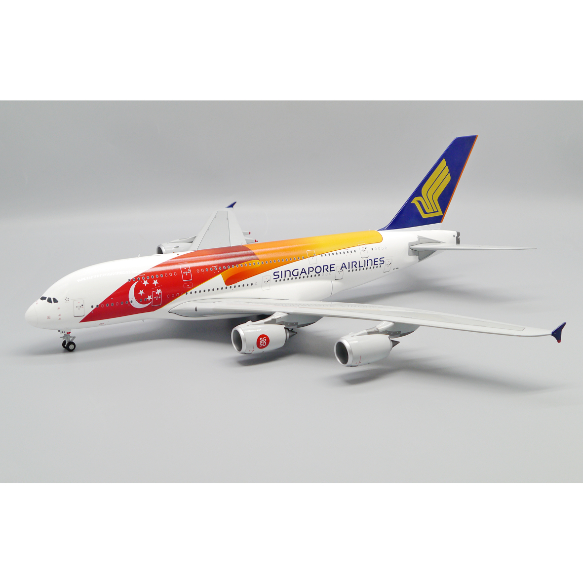 これ以上値下無、早いもん勝ちシンガポール航空 独立50周年特別塗装機