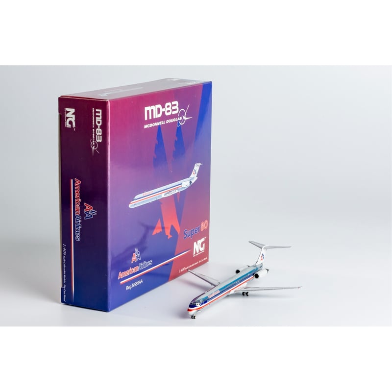 アメリカン航空 American Airlines MD-83 1/200 NG Models 83001 McDonnell Douglas MD83 American Airlines N589AA