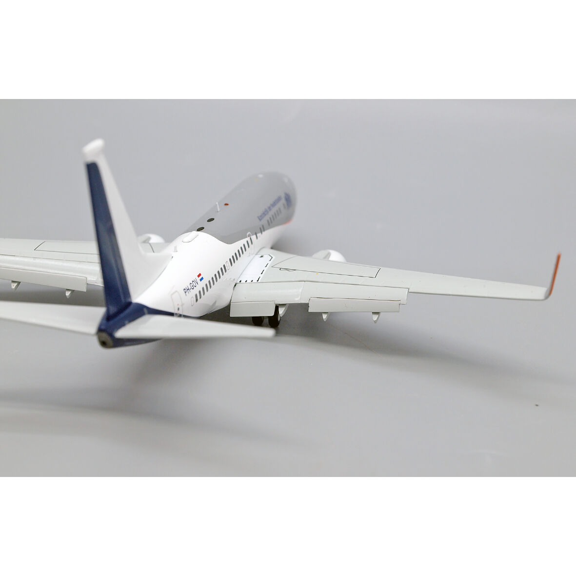 オランダ政府専用機　PH-GOV 1/400 お取り寄せ商品】1/200 B737-700(BBJ) オランダ政府専用機 PH-GO