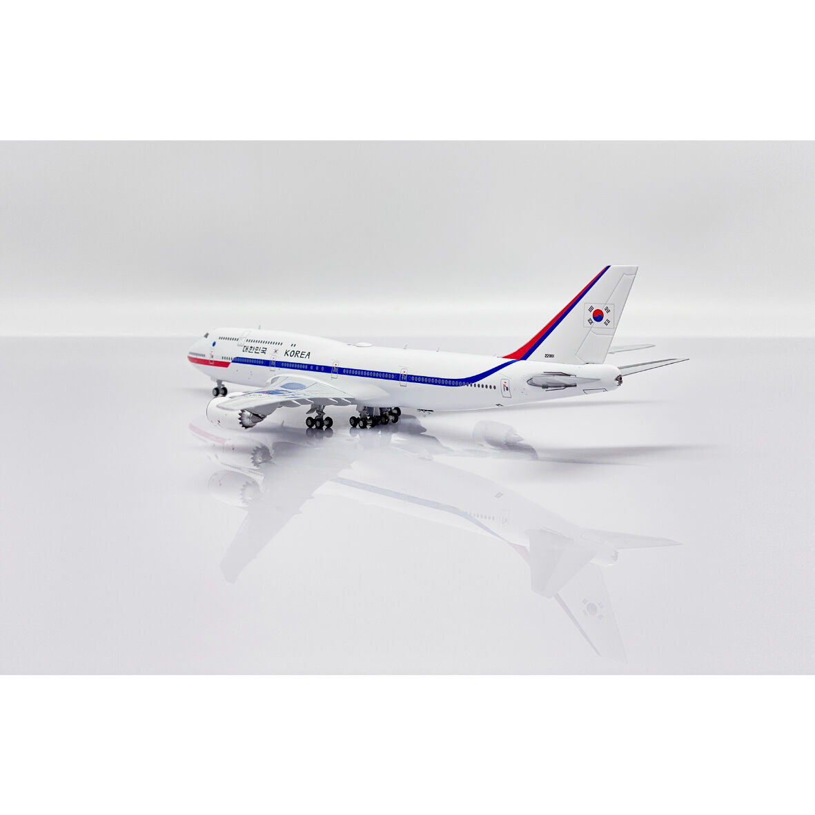 1/400 747-8 大韓民国空軍政府専用機 HL7643 | ひこーきちゃん