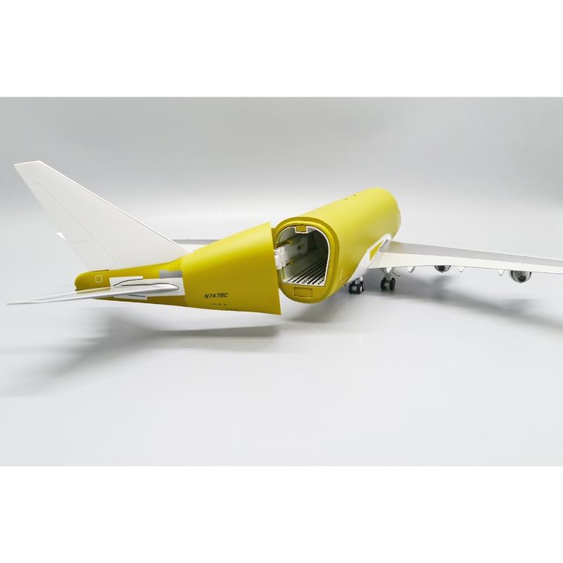 お取り寄せ商品】1/200 747-400(LCF)ドリームリフター下地塗装